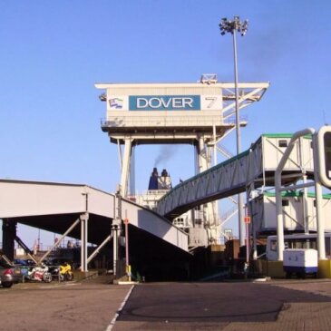 El Puerto de Dover instala quioscos EES para los pasajeros de autocares y tabletas para los coches