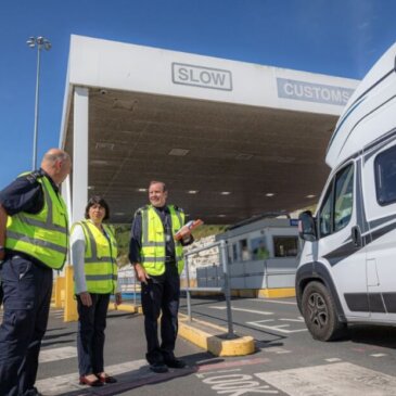 El Reino Unido planea una contingencia por retrasos de la EEE en Dover para evitar el caos de tráfico en Kent